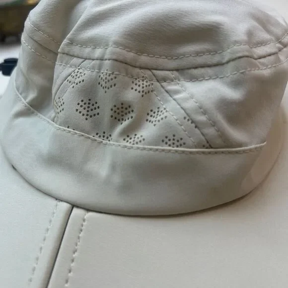 NWT Coolibar youth s/m hat - Picture 4 of 7